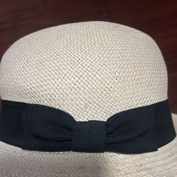 Cream Hat with Black Trim - Like New Fedora Hat - Excellent Condition